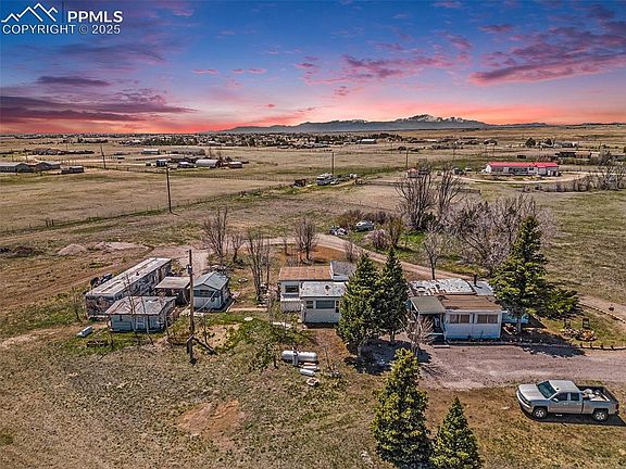 2nd image of 12035 Tracy Ln