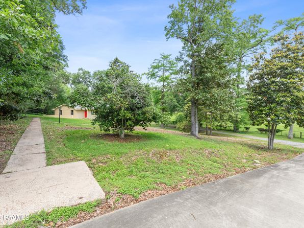 211 Wildwood Dr, Lafayette, LA 70503
