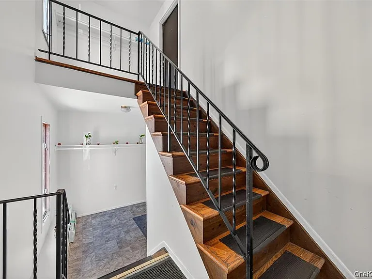 55 High St — Photo 3