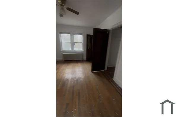 Building Photo - 2181 Strang Ave #2
