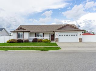 9027 N Fitzue Dr, Hayden Lake, ID 83835