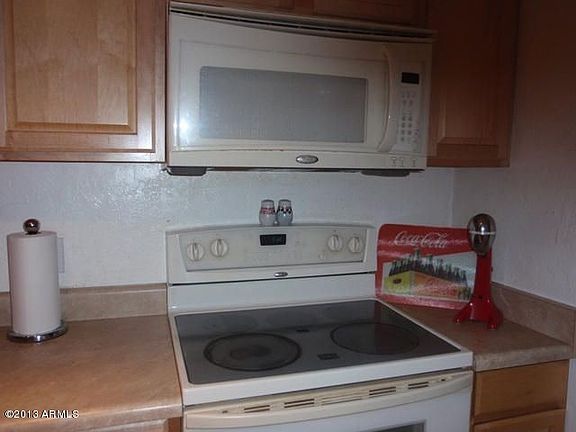 2nd image of 7407 W Holly St