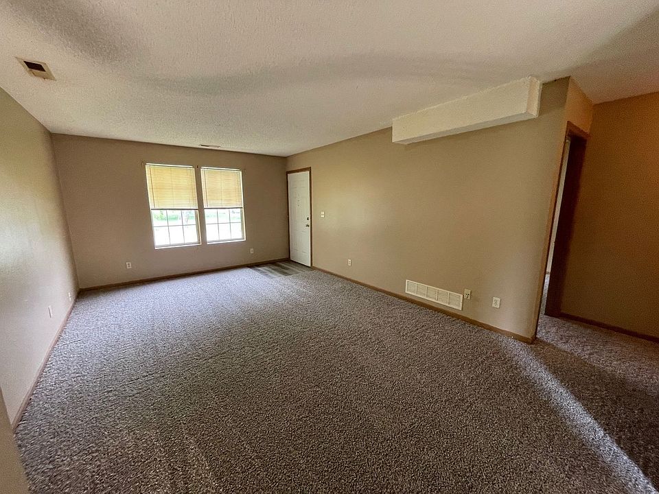 1st image of 1104 Vermont St #0