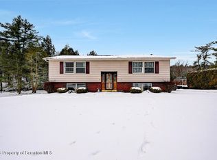 1317 Heart Lake Rd, Jermyn, PA 18433