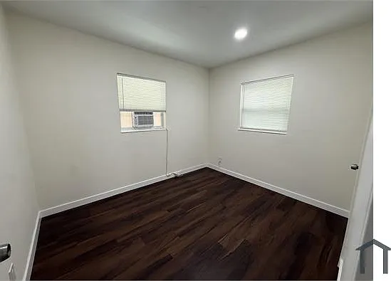 5201 Pinewood Ave — Photo 8