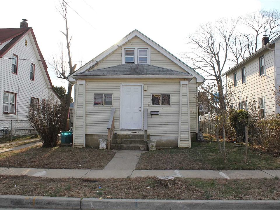 1st image of 26 Garfield Pl