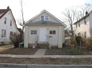 26 Garfield Pl, Hempstead, NY 11550