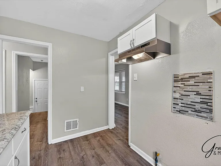 12716 Riad St — Photo 13