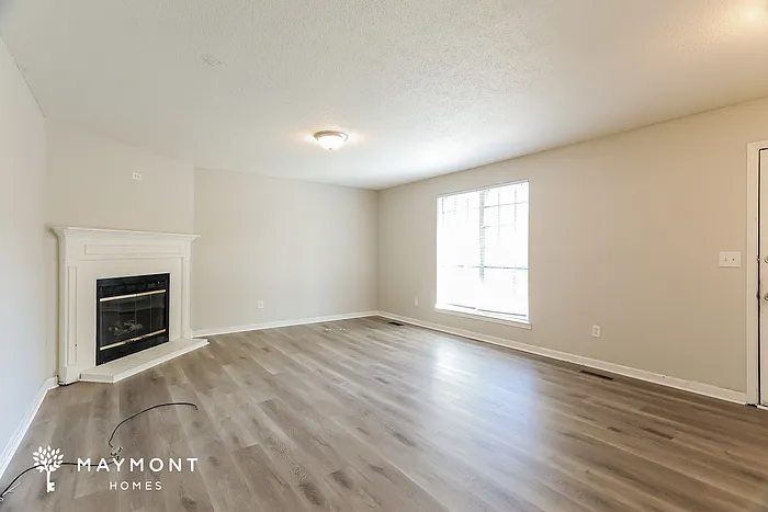 4345 Morningside Dr — Photo 3