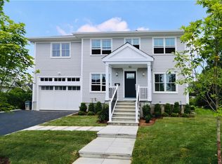 93 Colonial Pl, New Rochelle, NY 10801