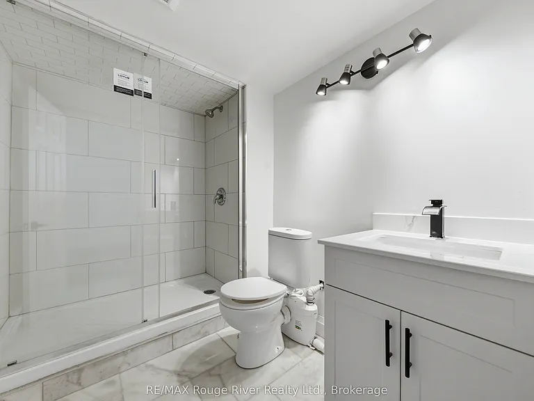 144 Macdonald Ave #C — Photo 5