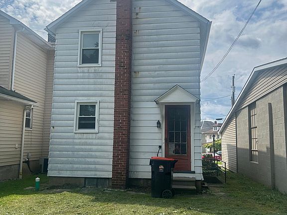 3rd image of 406 Lehmer St