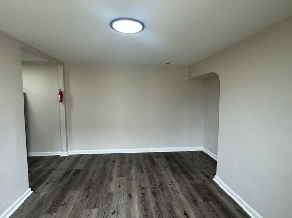 1136 Haverford Rd APT B