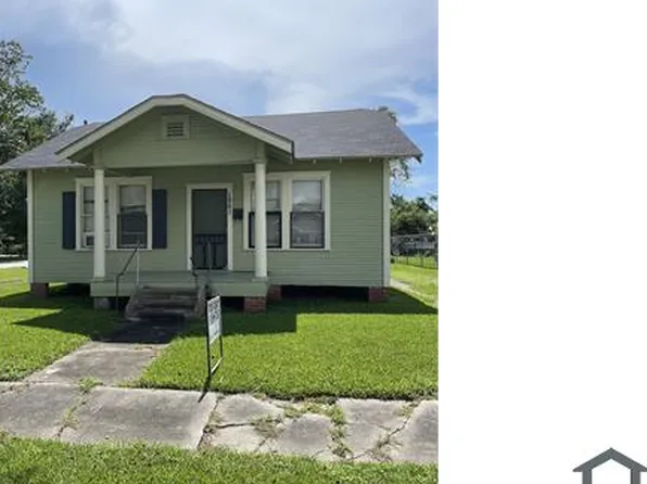 1861 Corley St, Beaumont, TX 77701