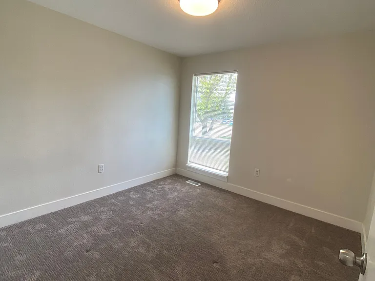 792 Shepard Ln #1 — Photo 6