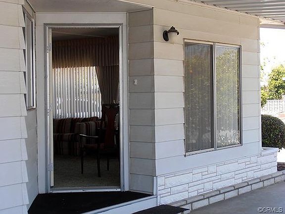 4th image of 43791 Hartley Ave