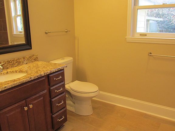 3rd image of 4438 Hobbs Hill Dr
