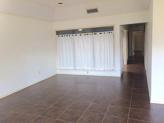 5th image of 424 Toronto Ave APT 33