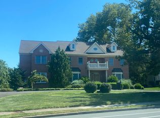 11035 Knights Rd, Philadelphia, PA 19154