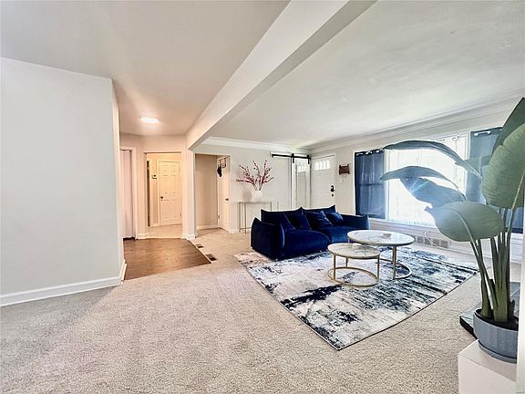 4th image of 8404 Braddock Dr