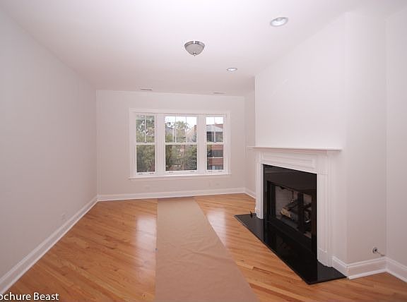 Living room with gas fireplace