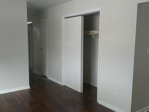 2nd image of 4851 Christopher Ct