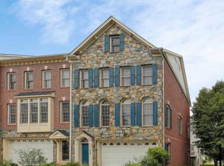 11420 Log Ridge Dr, Fairfax, VA 22030