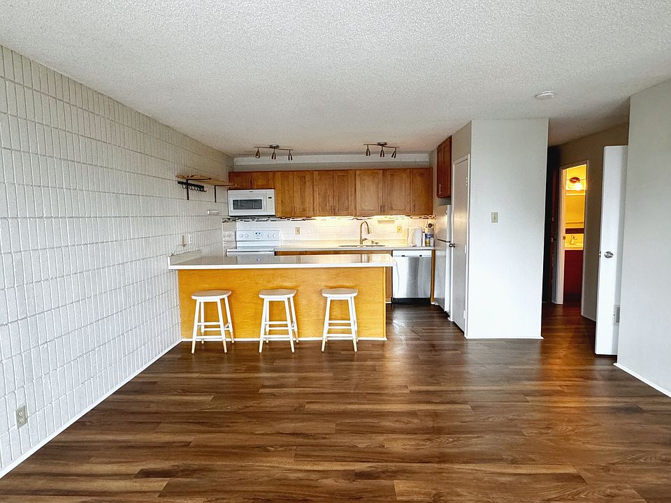 Open kitchen layout