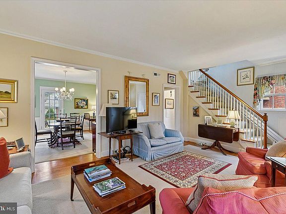 3rd image of 328 Paddington Rd