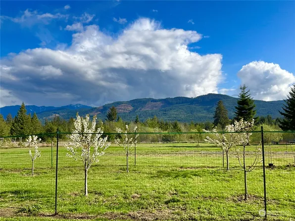 113 Port Crescent Trail, Port Angeles, WA 98363