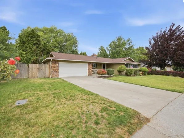 1602 S Quillan St, Kennewick, WA 99338