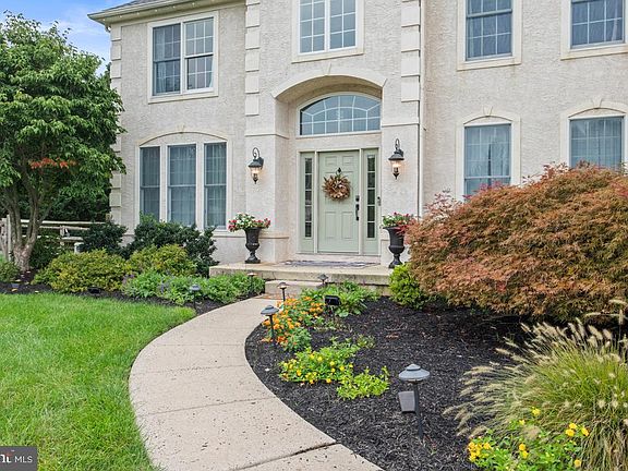 3rd image of 1108 Kingsley Hall Dr