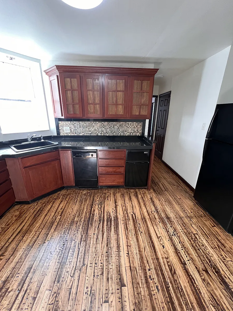 Building Photo - 6009 Boulevard E #C-4