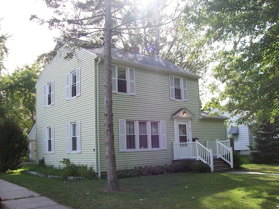 1st image of 816 E Filer St