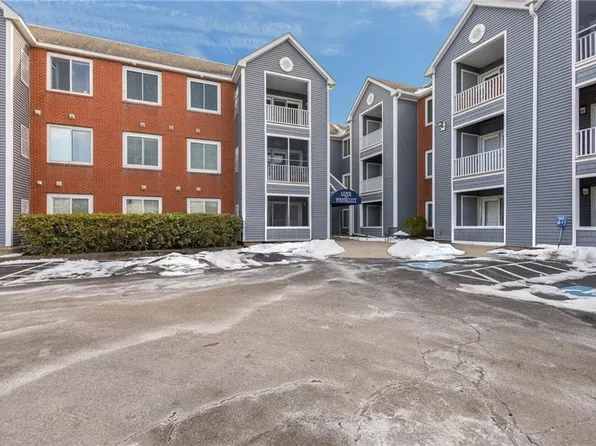 1800 Douglas Ave APT 310, North Providence, RI 02904