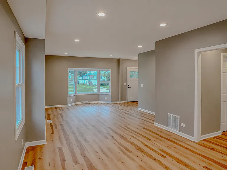523 S Monterey Ave — Photo 7
