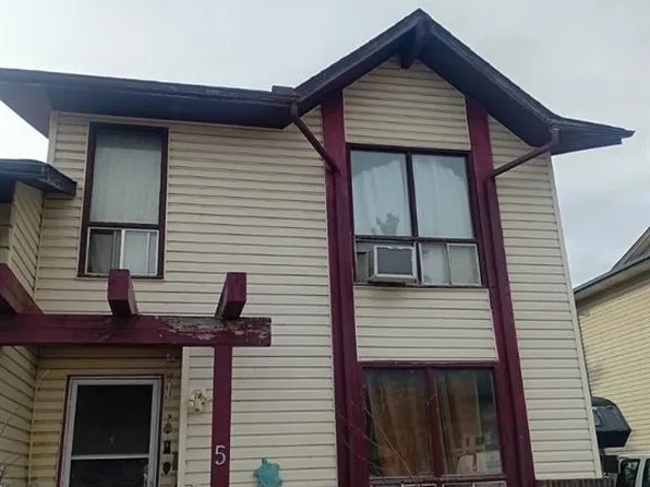 5 Deermeade Rd E, Calgary, AB T2J 5Z4