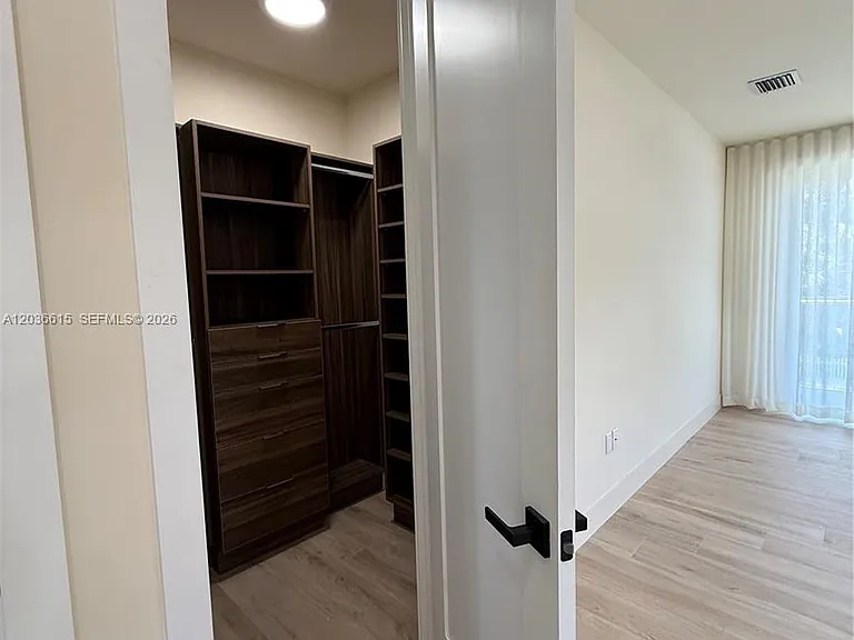 3326 Elizabeth St — Photo 33