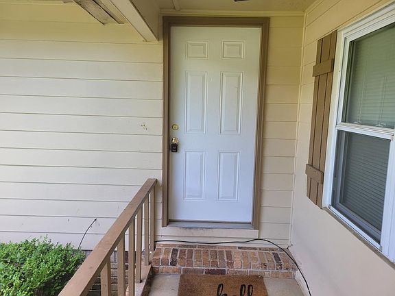 2nd image of 305 Hamilton Glenn #305