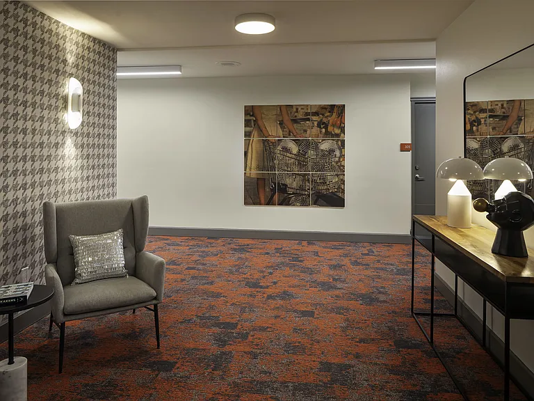 Liam Apartments — Photo 15