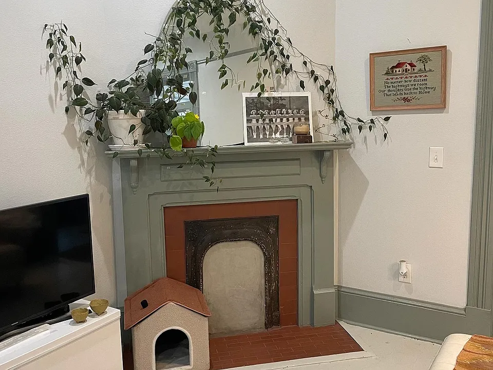 Living room fireplace surround (fireplace does not work)