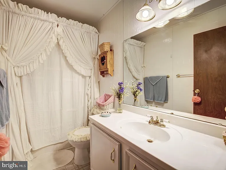 12390 Boncrest Dr — Photo 15
