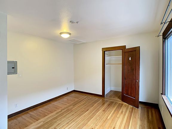 5th image of 2340 Hilgard Ave #C