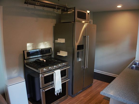 Updated stainless steal appliances