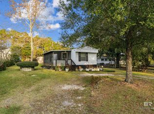 1329 Ridgewood Dr, Lillian, AL 36549