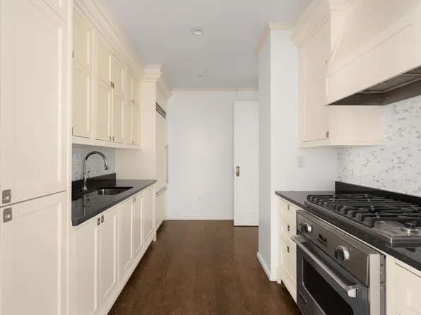 1 Central Park South image 4 of 15