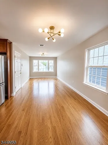 426 Marshall St Photo 1