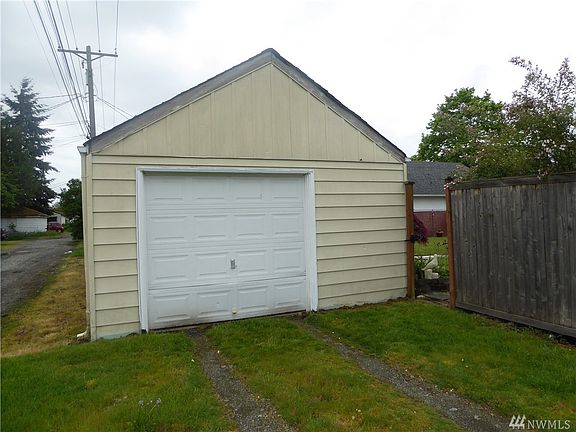 4th image of 5001 S Pine St