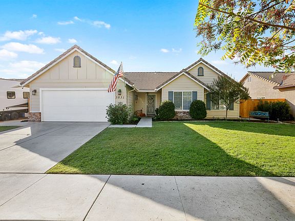 2nd image of 3831 N Fontana Ct