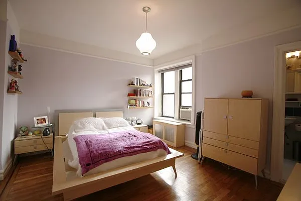 Sold by Garfield Realty  | media 16